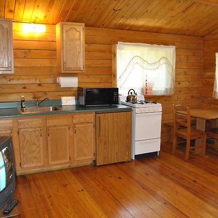 Robin Hill Camping Resort One-Bedroom Cottage 8 Lenhartsville Ngoại thất bức ảnh